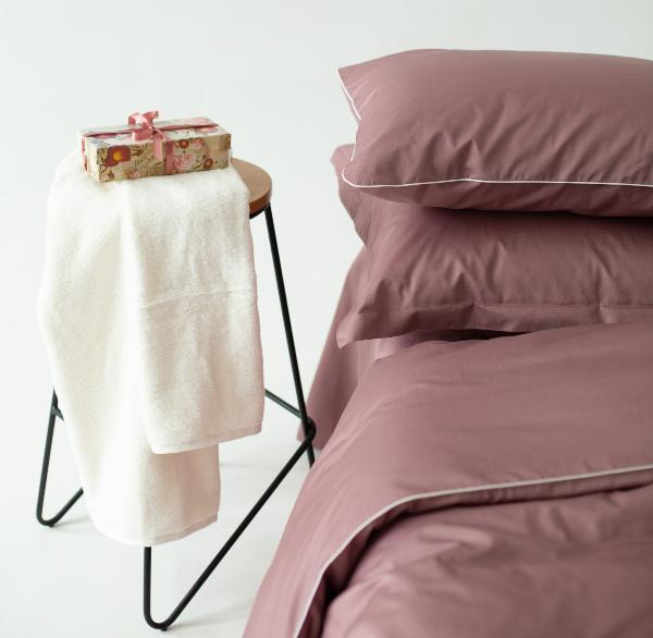 Выбор постельного белья для аллергиков: какие материалы самые безопасные?